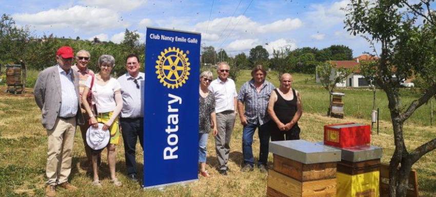 RC Nancy Émile Gallé : Remise des ruches